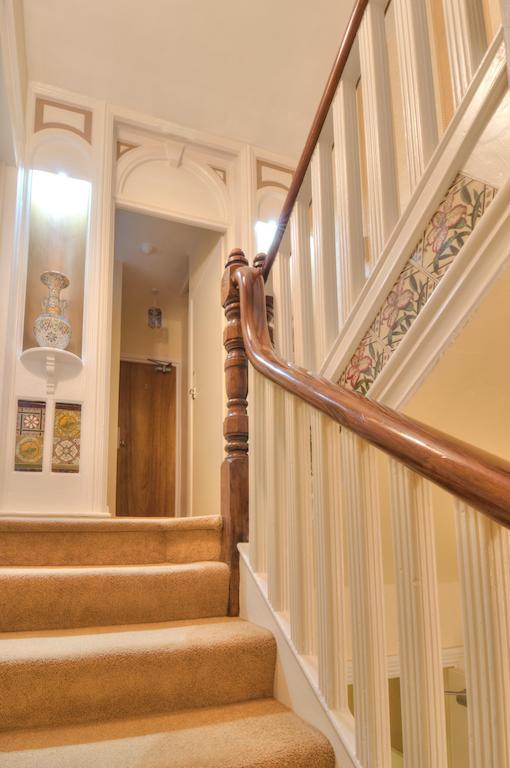 Отель Avron House Торки Экстерьер фото