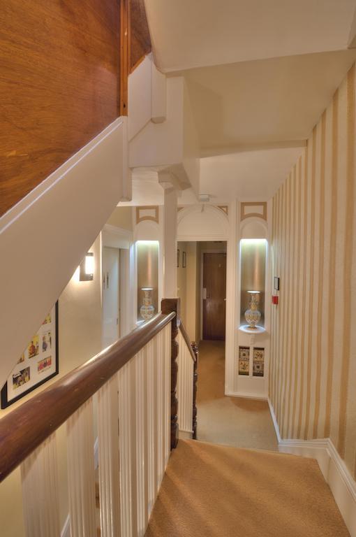 Отель Avron House Торки Экстерьер фото